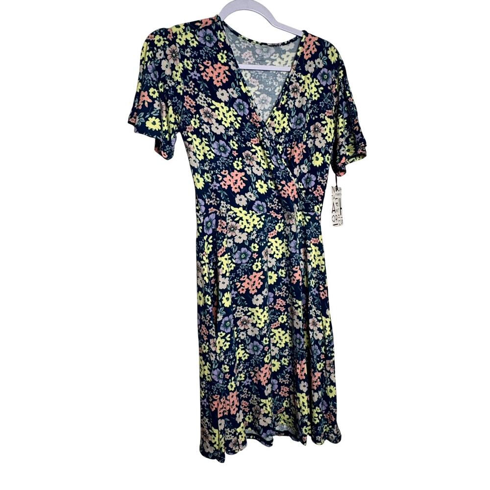 41 Hawthorne Short Sleeve Wrap Dress - Blue Floral NWT Size Small